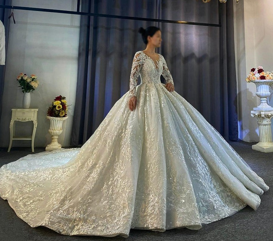 Amanda Novias design lace ball gown weddings 2021  luxury wedding dresses