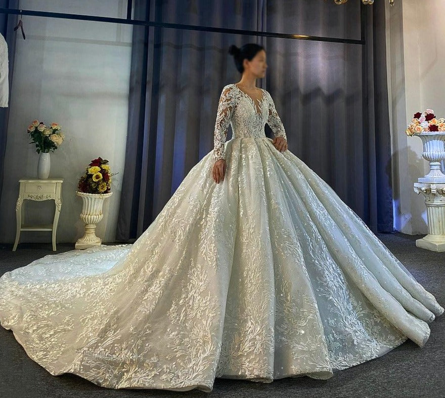 Amanda Novias design lace ball gown weddings 2021  luxury wedding dresses